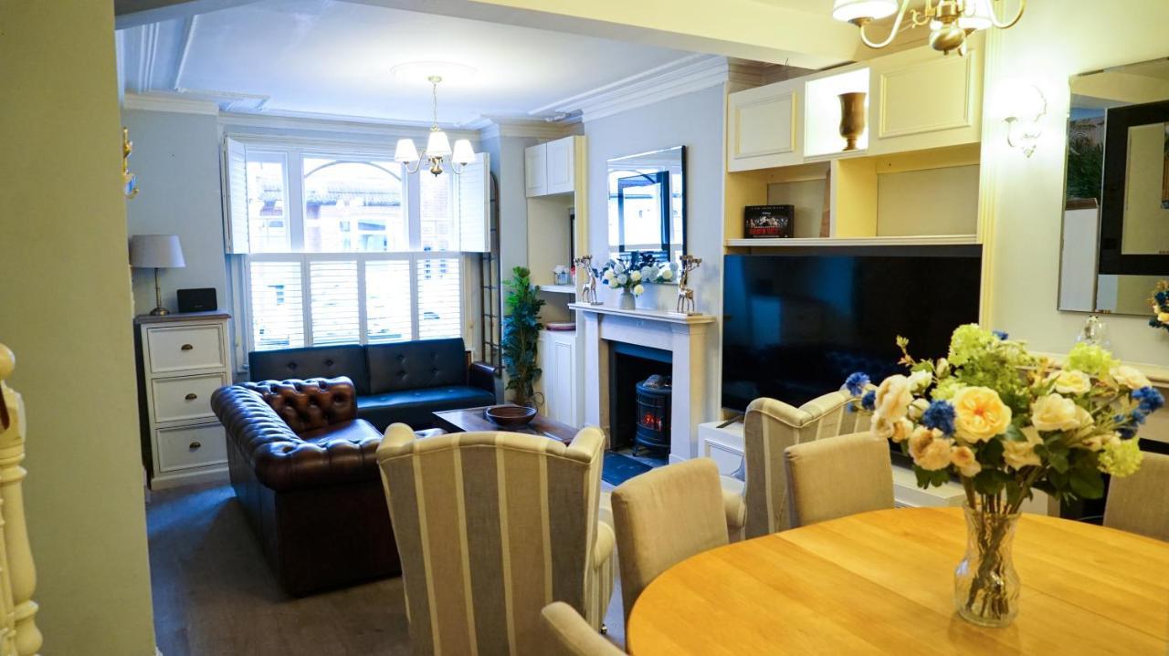 4 Bedroom Hammersmith Fulham Casa de Férias *